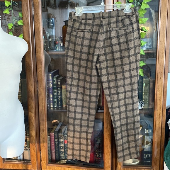 Plaid trousers - Picture 8 of 10